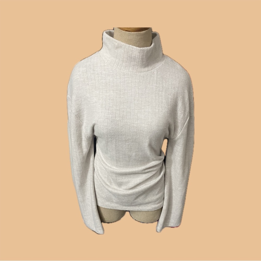 Zara Off-White Turtleneck Sweater